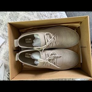 Fit Flops knit tennis shoes